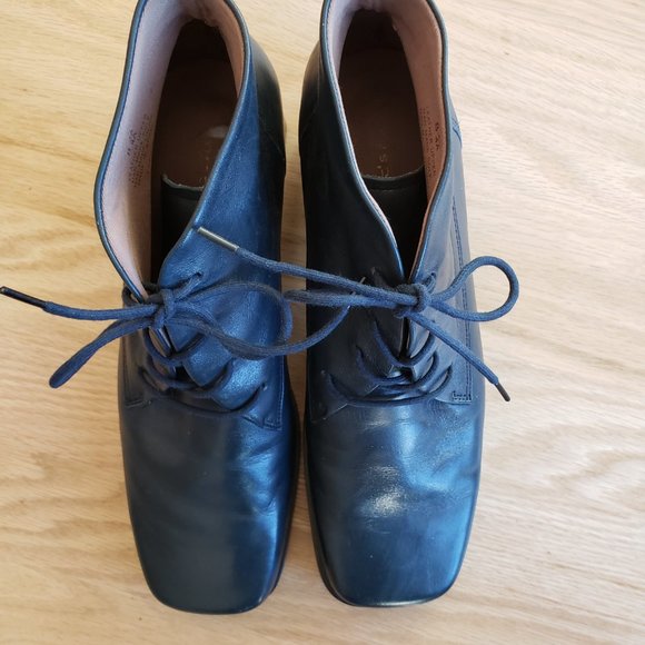 Easy Spirit Genuine Leather Navy Blue Boots Shoes,  Size 8   2A/4A, Laces - Picture 4 of 7